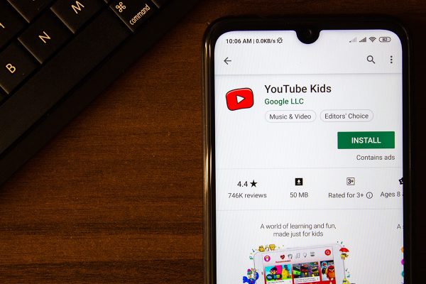 YouTube to&nbsp;“najlepsza zabawka” Twojego&nbsp;dziecka? Te&nbsp;zmiany powinny Cię zainteresować!